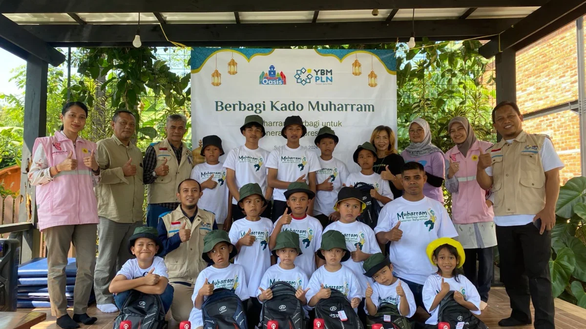 PLN Sukabumi dan Srikandi PLN Berbagi Kado Muharram kepada Anak Yatim