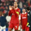 Virgil van Dijk Kapten Liverpool.