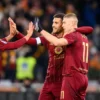 AS Roma saat melawan Genoa di pertandingan Serie A 2024/2025.