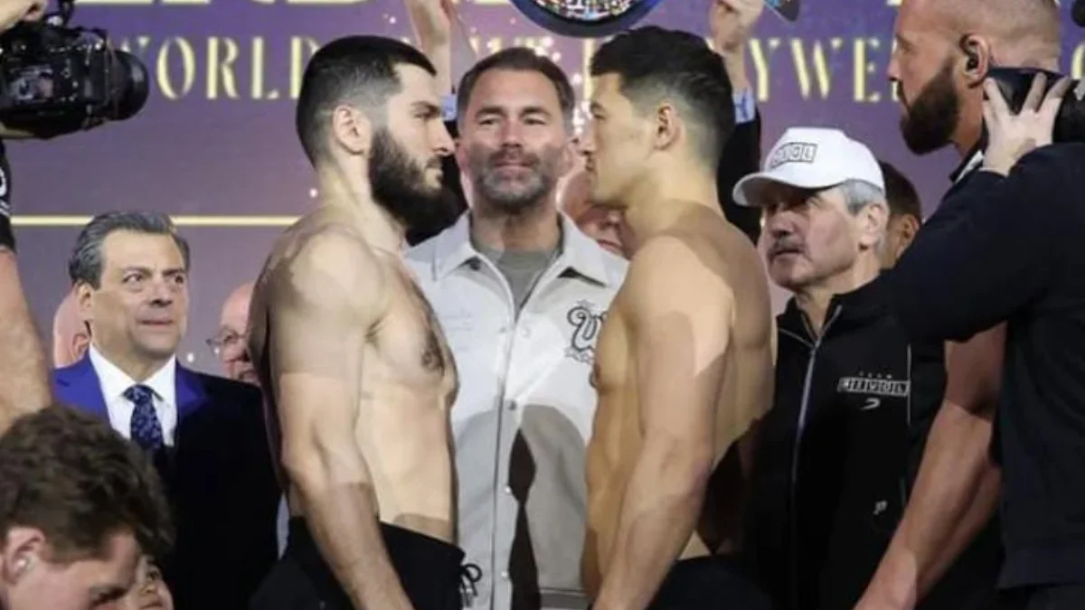 Dmitry Bivol Balas Kekalahan, Kalahkan Artur Beterbiev di Laga Rematch