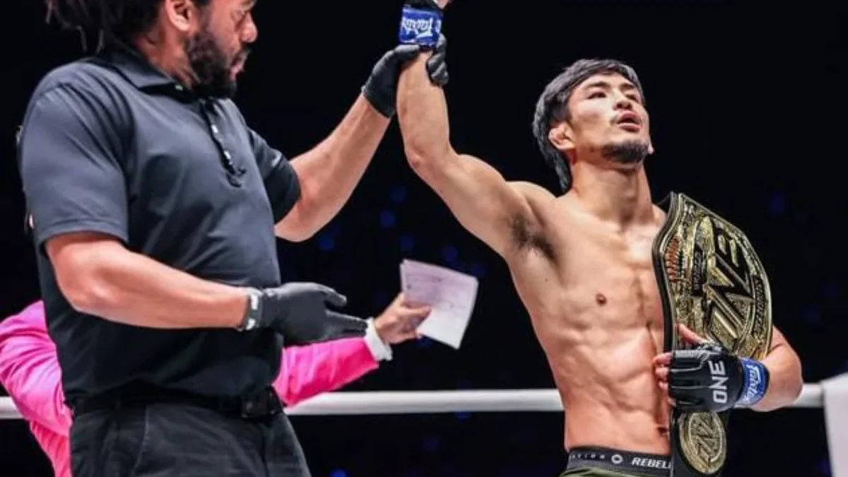 Yuya Wakamatsu Rebut Gelar Flyweight ONE Championship dengan KO Spektakuler