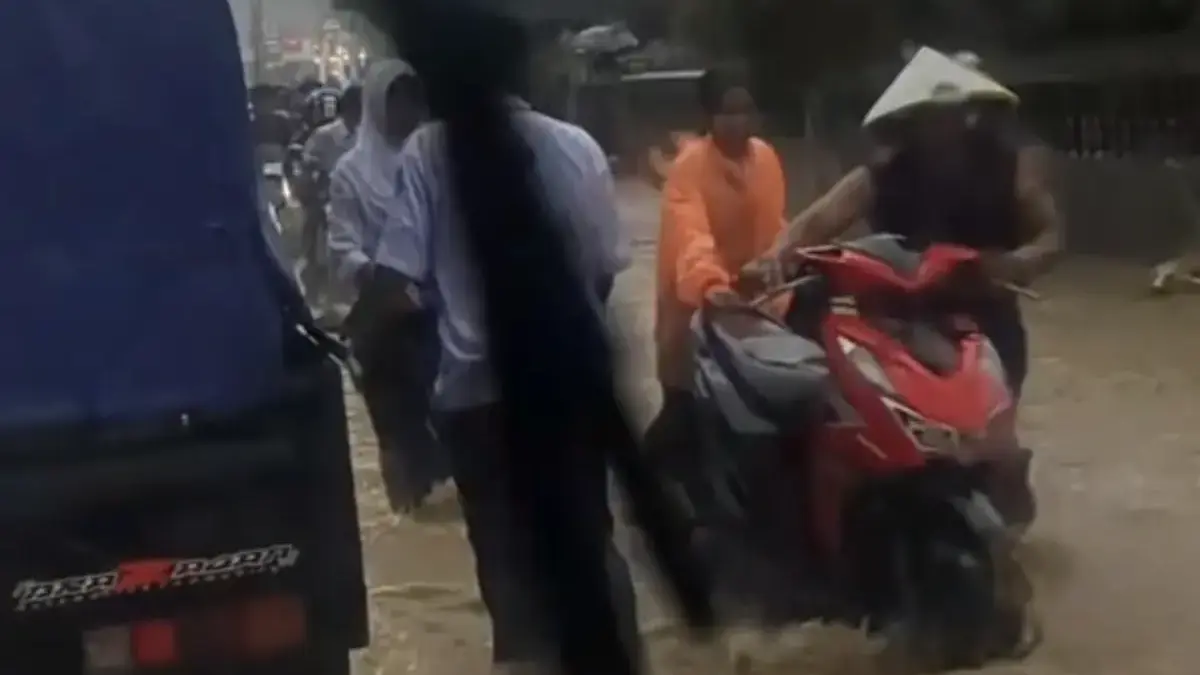 Bencana Banjir Landa Wilayah Cisolok, Rumah dan Jalan Terendam Air Istimewa