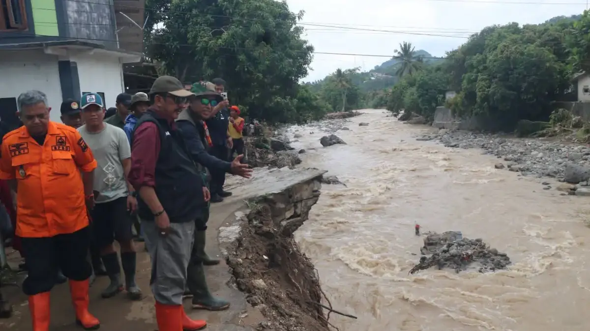 Kunjungi Lokasi Bencana, Bupati Pastikan Penanganan Maksimal Istimewa