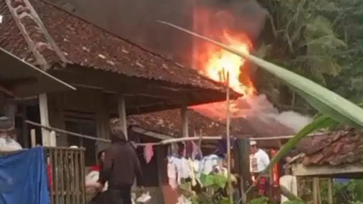 Rumah Panggung Milik Lansia di Kalibunder Ludes Terbakar. Istimewa