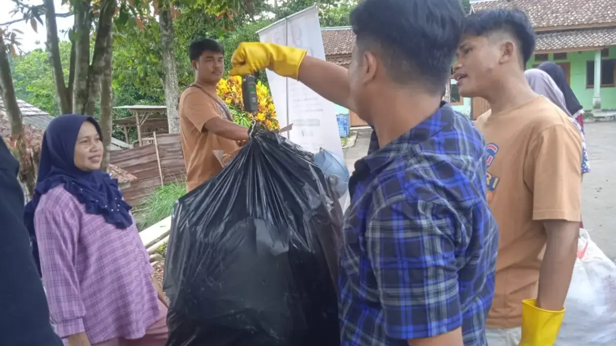 Desa Sukamaju Gandeng SCG, Tukar Sampah Jadi Barang Rumah Tangga Istimewa
