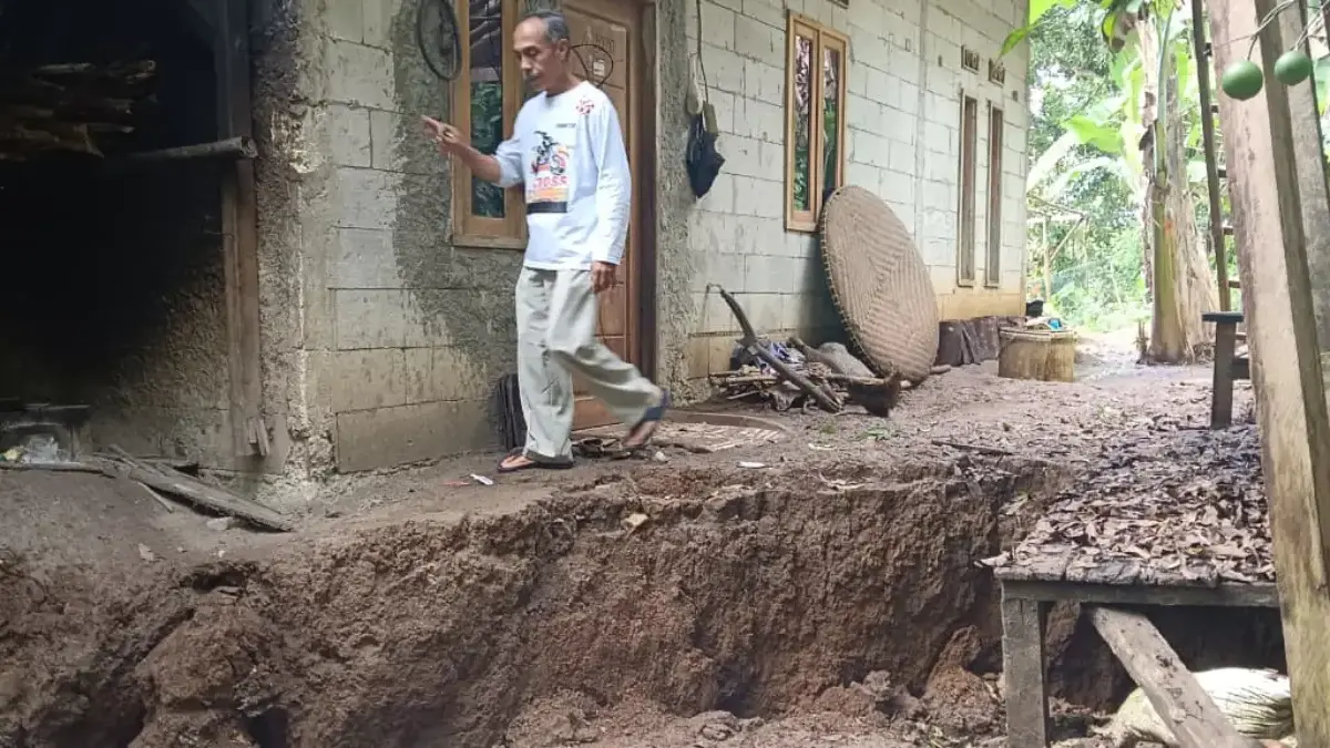 Pergerakan Tanah Terus Terjadi, 5 Rumah Warga Rusak Berat di Kecamatan Bantargadung Istimewa