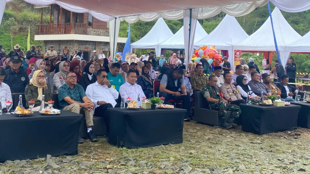 Berbagai Kegiatan Sosial Warnai Milad ke-8 Tahun Masjid Baiturrahman Istimewa