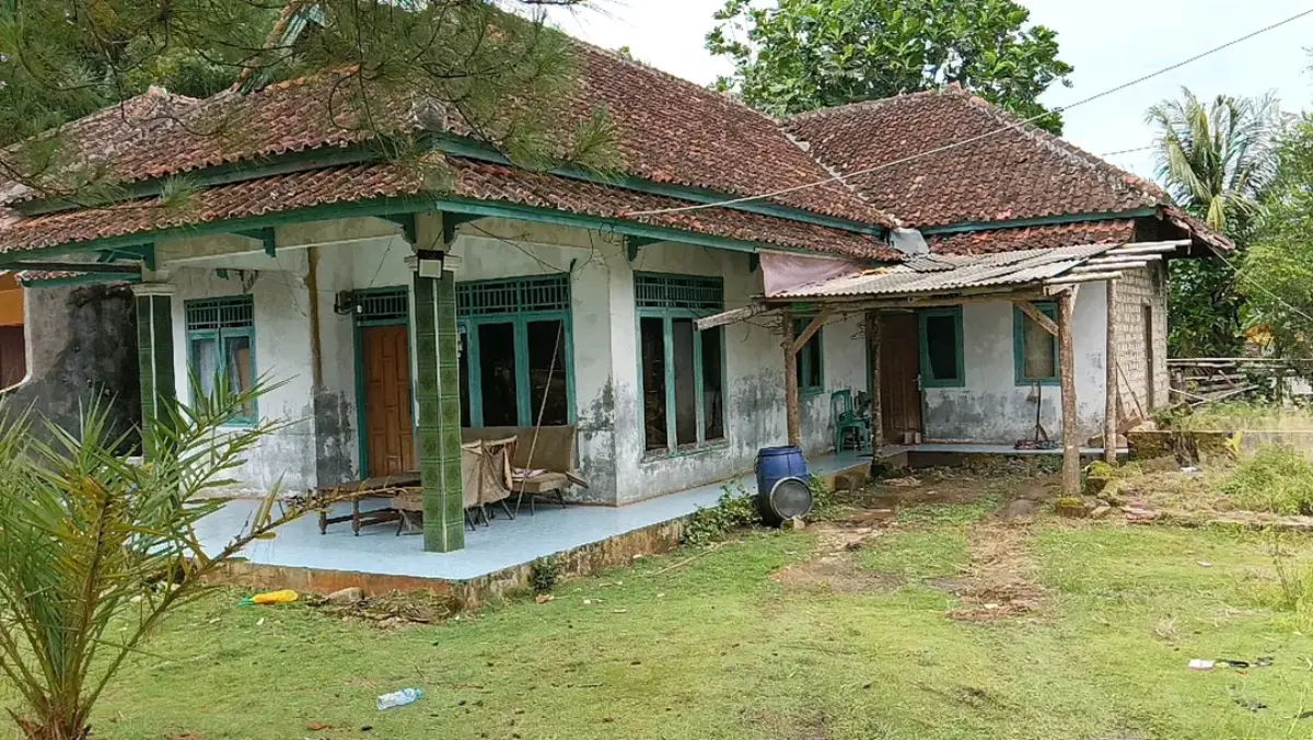Rumah Ibu Sambung NS di Jampangkulon Kini dalam Kondisi Kosong Istimewa
