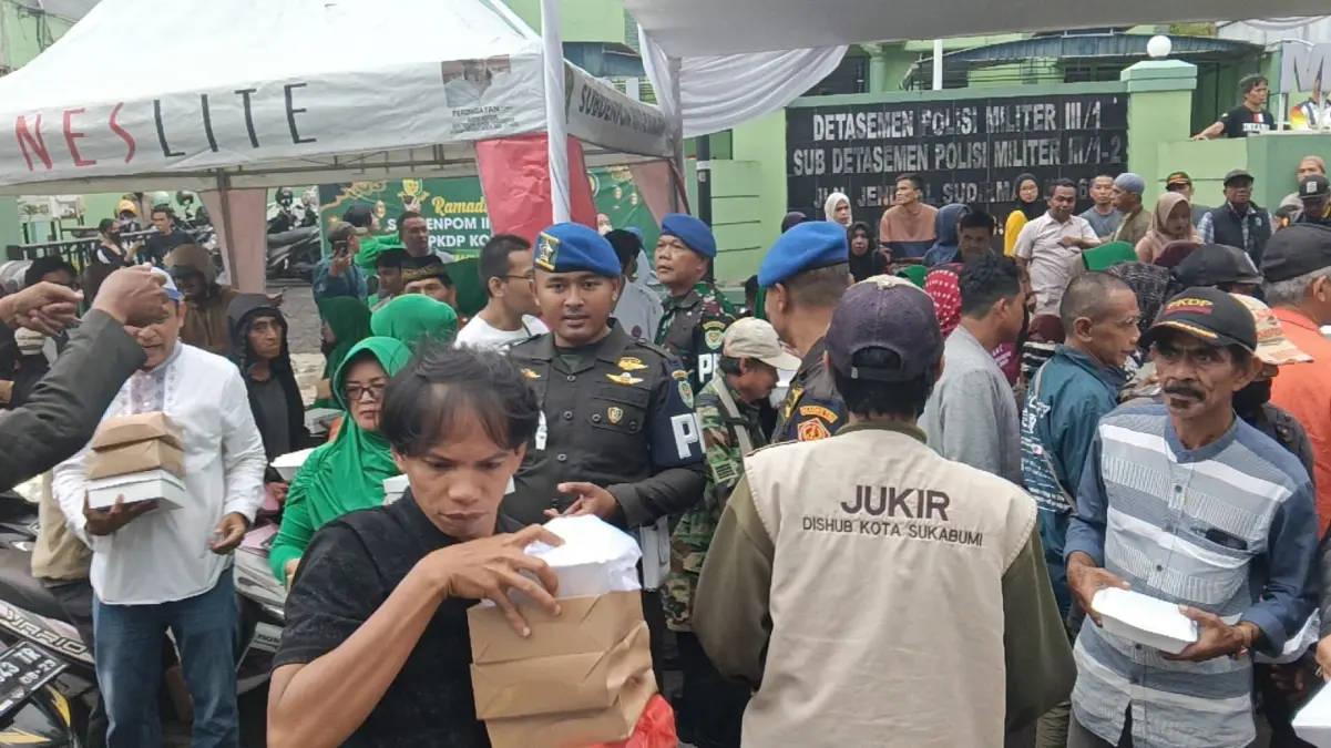 PKPD Berbagi 1.500 Paket Takjil Istimewa