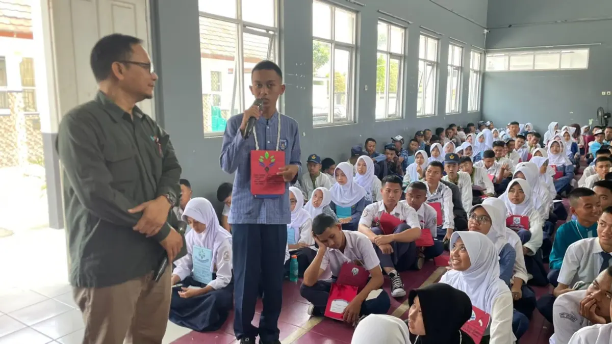Tekankan Saring sebelum Sharing , Pejabat Diskominfo jadi Pemateri pada Kegiatan MPLS Istimewa