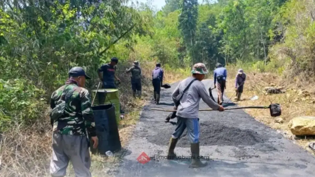 Jalan Penghubung Desa di Jampangtengah Kembali Diperbaiki Usai Viral di Medsos Istimewa