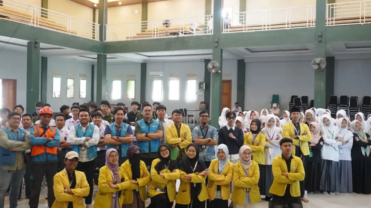 PLN Goes to School di SMK Plus Al-Farhan, Edukasi K3 dan Kenalkan Kemudahan PLN Mobile kepada Pelajar Ist