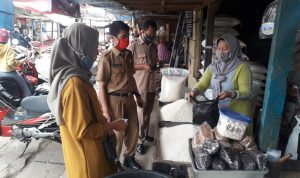 Pedagang Pasar Sumedang Tolak Rancangan PPN