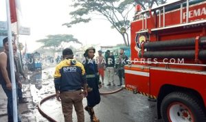 Dua Rumah dan Belasan Kontrakan Terbakar Kerugian Ditaksir Miliaran Rupiah