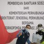 Jabar-Kemenhub Salurkan Bantuan untuk Penyelenggara Transportasi Darat