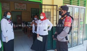 Pantau PTM, Kapolres Sumedang Kunjungi SMPN 1 Cisitu dan SD Malingping