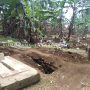 Warga Desak Kades Berikan Solusi Pemindahan Makam