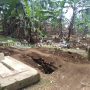 Pemindahan Makam Inisiatif Warga