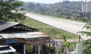 Uang Tol Belum Cair, Rumah Sekitar Sudah Tergusur