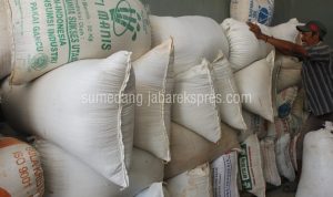 Bumdes Kembangkan Produsen Beras