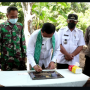 Kunjungi Desa Cijambe, Bupati Tinjau Vaksinasi dan Resmikan SPAM