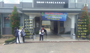 Tak Sesuai Kriteria, Siswa Ditolak Belajar di SMA