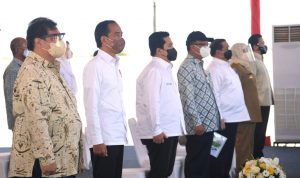 Dampingi Presiden Jokowi, Menko Airlangga Hadiri Peresmian Groundbreaking Smelter Freeport di Gresik