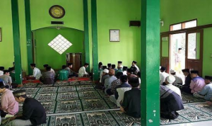 Perda Pesantren Harus Permudah Prosedur