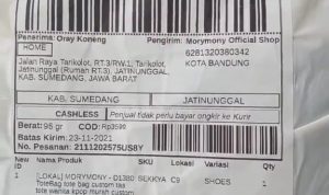 Tingkah Kurir di Sumedang Bikin Viral