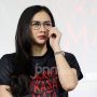 Tanggapan Aura Kasih Saat Disuruh Tutup Aurat