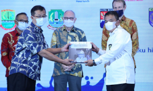 Lima Tahun Kolaborasi Jabar-USAID Tingkatkan Akses Air Minum dan Sanitasi Aman Bagi masyarakat perkotaan yang rentan