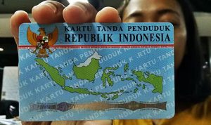 Warga Cimanggung Mengeluh, Sudah Setahun KTP Belum Selesai