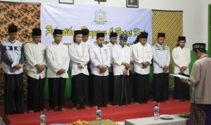 Dewan Pengasuh Pondok Pesantren Al-Hikamussalafiyyah Lantik Pengurus Santri