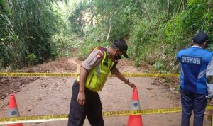 Bukan Tempat Tontonan Kapolsek Cibugel Himbau Jauhi Tempat Longsor