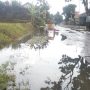 Saluran Irigasi tidak Memadai, Jalan Tergenang