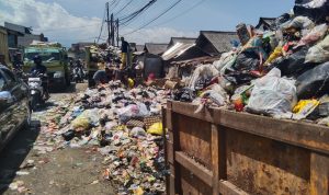 Camat Cimanggung Usulkan TPSS Pasar Parakan Muncang Dipindahkan Kerena Timbulkan Polemik