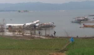 Sering Terjadi Badai, Nelayan di Waduk Jatigede Harus Siaga