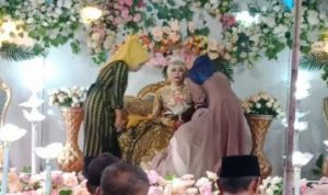 Mempelai Pria Kabur Jelang Akad Nikah di Dompu, Warga Kesal Blokir Jalan