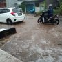 Drainase Buruk, Jalan Parakanmuncang Sepanjang 200 meter Tergenang Air