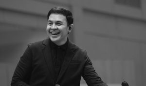 Lirik Lagu Monokrom – Tulus: Dimanapun Kalian Berada, Ku Kirimkan Terima Kasih