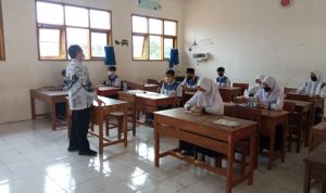 SMPN 1 Sumedang Selesaikan Kelengkapan Prokes