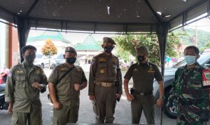 Satpol PP Pantau Alun-alun Sumedang