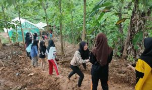 Siswa Kompak Bangun Sarana Penunjang Sekolah