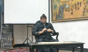 Warna Mahkota Binokasih Ajarkan Welas Asih