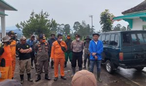 Balita 2 Tahun Hanyut di Parit, Basarnas dan Polsek Ciwidey Turun Tangan