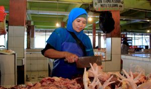 Jelang Ramadan, Penjual Daging Ayam Mulai Ramai