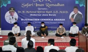 Ridwan Kamil Beri Bantuan Pembangunan Masjid di Depok