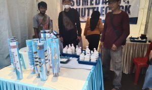 Gembrong Liwet Buka Stan Shuttlecock Produksi Lokal