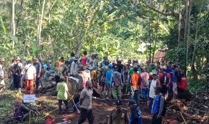 Empat Desa Sewa Tanah Warga Untuk Jalan, Hariang Cisumur, Sebulan Tidak Bisa Dialui Roda Empat