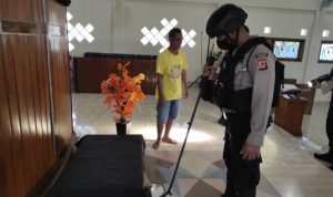 Polres Sumedang Sterilisasi Gereja